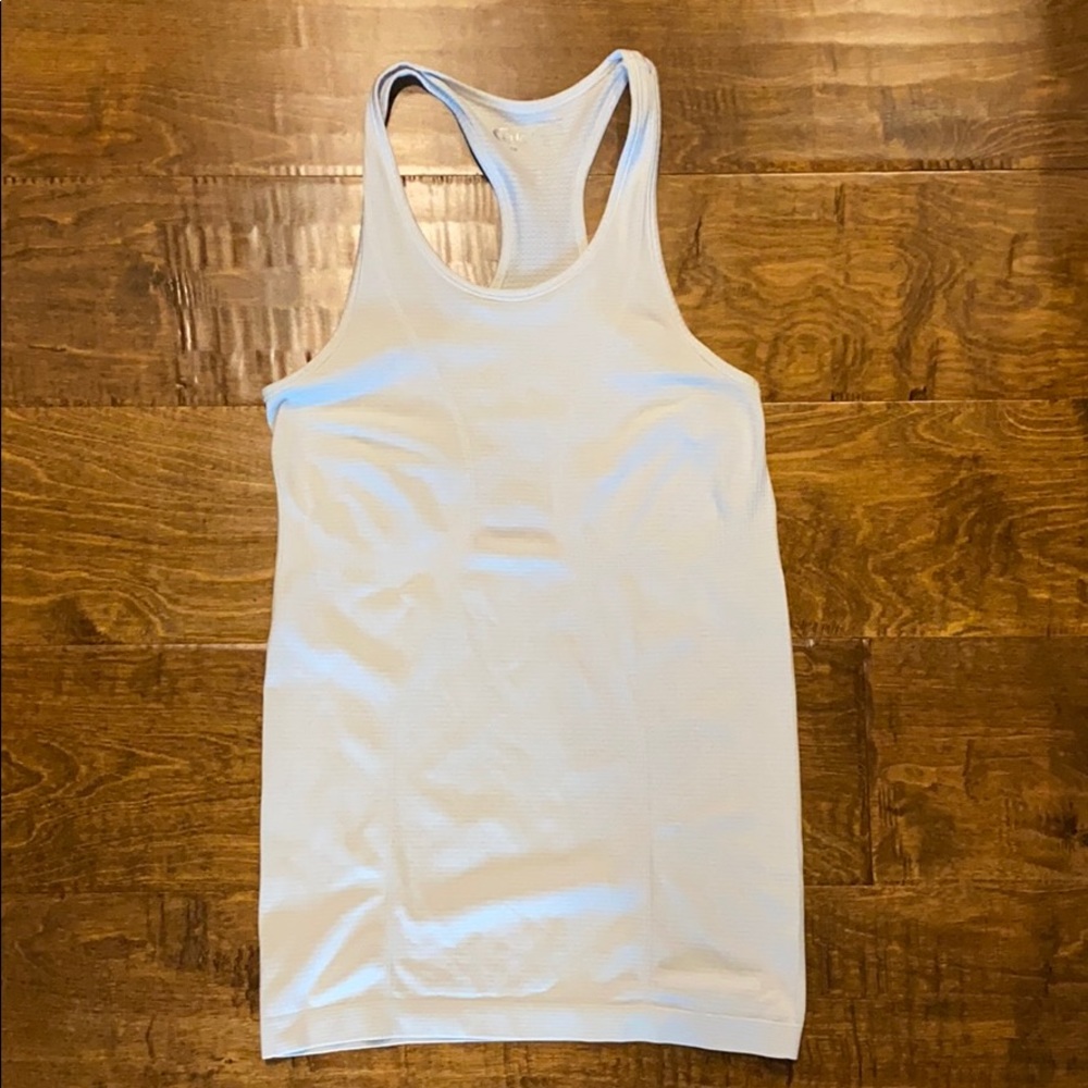 Zyia white copper charged tank